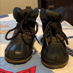 Toddler boys size 8 black & dark brown duck boots